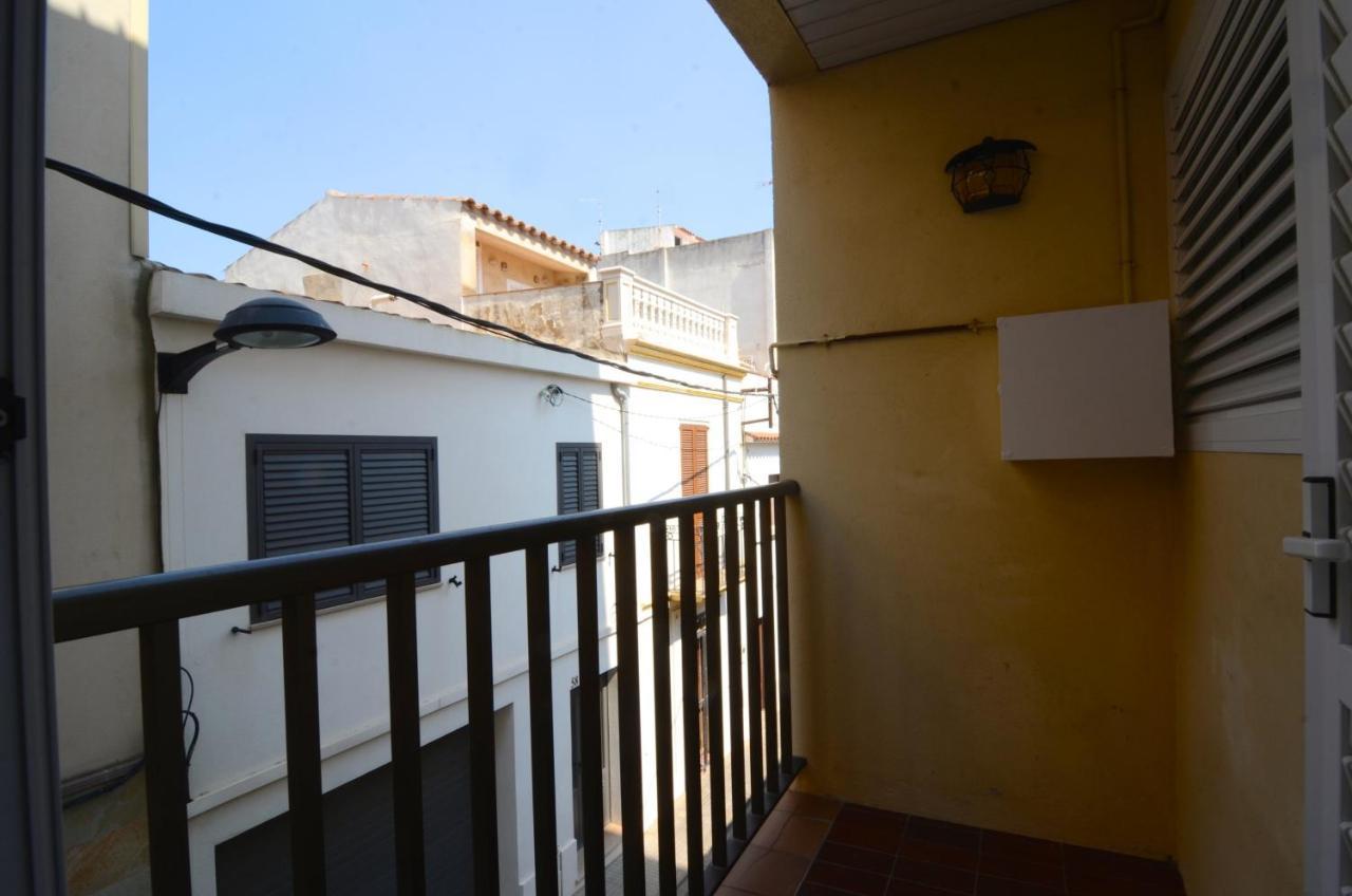 Enric Serra 54 L' Escala Exterior foto